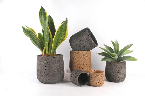 BYF Arts & Crafts kết hợp nghệ thuật thủ công bằng đất sét với thiết kế hiện đại để tạo ra những chậu trồng cây bằng đá cổ điển mới như thế nào?